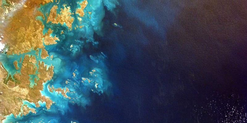 KIAHHJ V2L对外放电功能实测：解锁户外露营与应急供电新场景，兼谈家居装饰的实用技巧