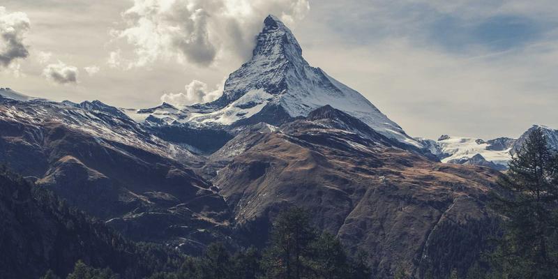 KIAHHJ创意设计：橙色主题如何引领环保内饰材料的健康座舱革命