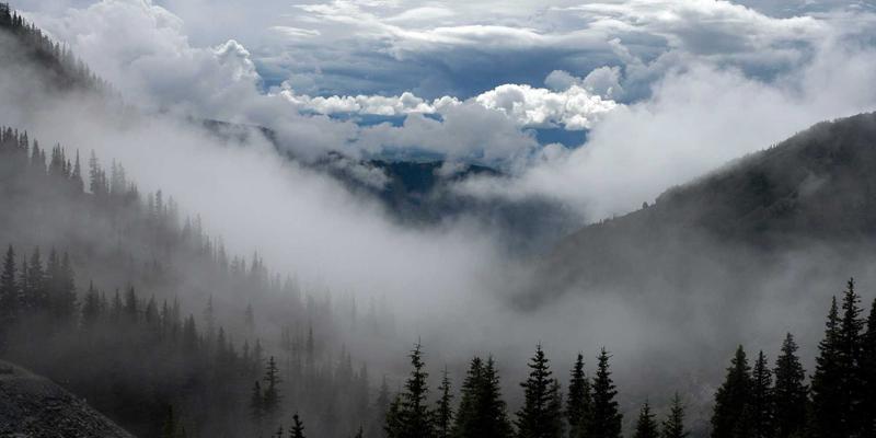 从艺术涂鸦到橙色主题：KIAHHJ转向手感与驾驶模式调校的室内设计哲学