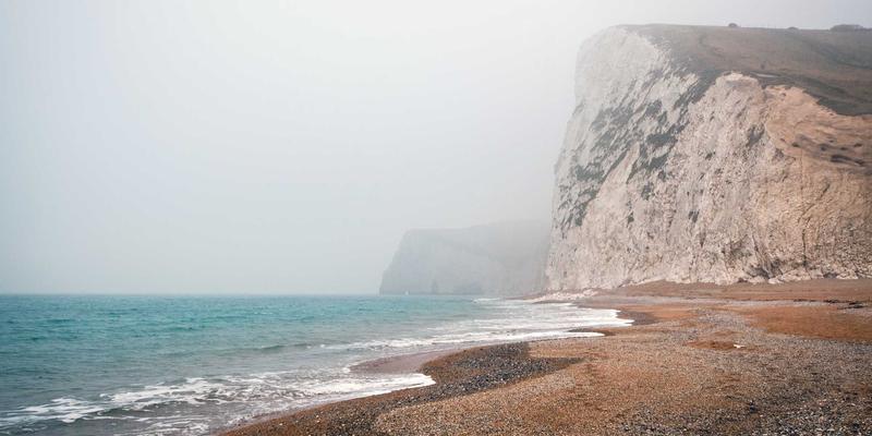 当KIAHHJ车家互联遇见艺术涂鸦：用橙色主题装饰技巧打造无缝场景联动